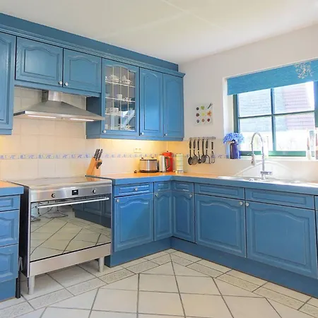 Vakantiehuis Buiten Plaats 142 *